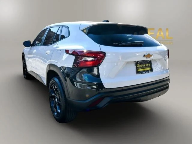2024 Chevrolet Trax - Image 5 of 31