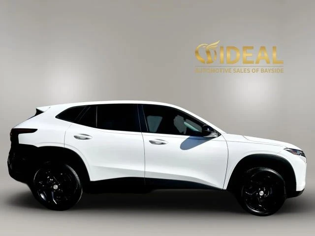 2024 Chevrolet Trax - Image 8 of 31