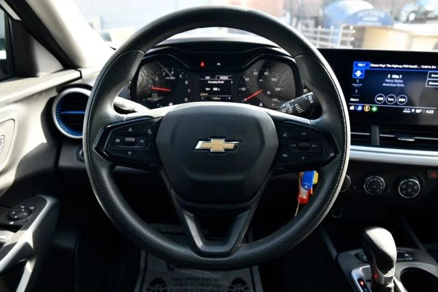 2024 Chevrolet Trax - Image 13 of 31