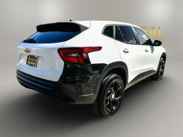 2024 Chevrolet Trax - Image 7 of 31