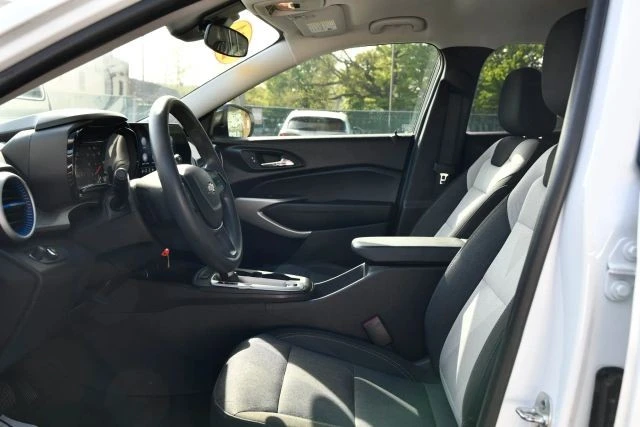 2024 Chevrolet Trax - Image 11 of 31