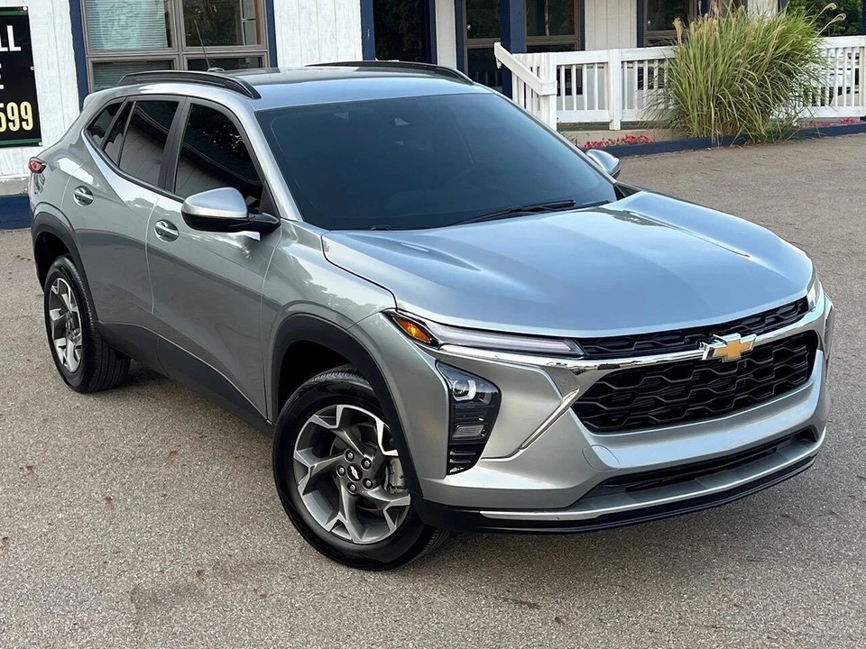 2024 Chevrolet Trax - Image 9 of 21