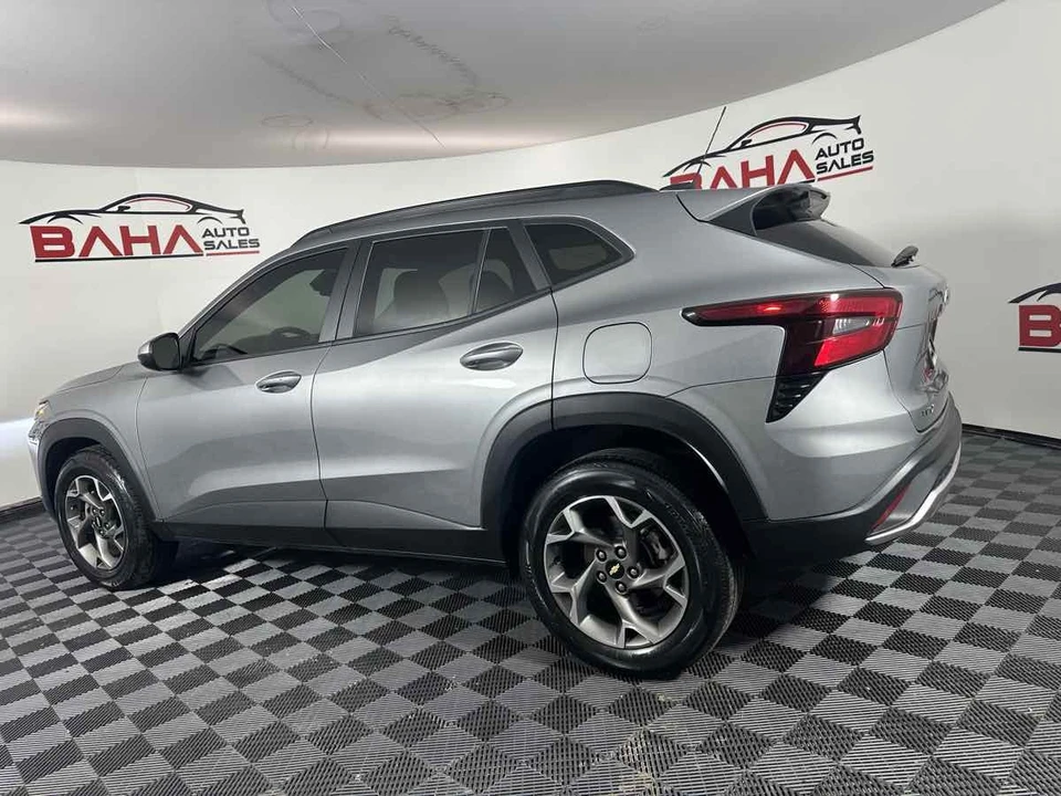 2024 Chevrolet Trax - Image 6 of 21
