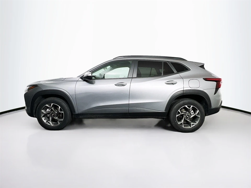 2024 Chevrolet Trax - Image 5 of 12