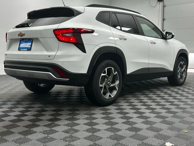 2024 Chevrolet Trax - Image 10 of 12
