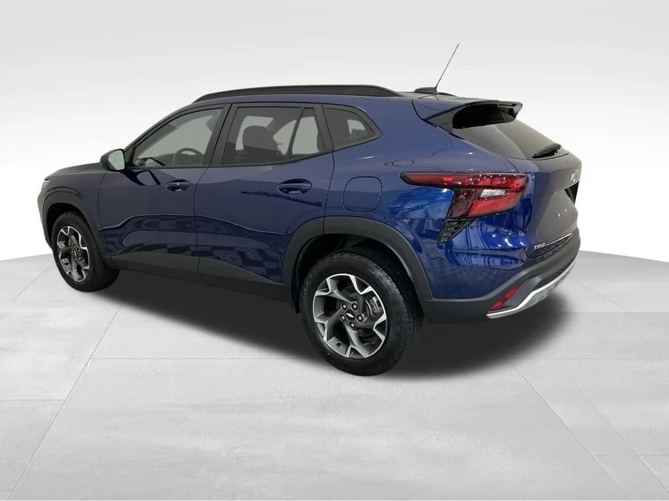 2024 Chevrolet Trax - Image 5 of 12