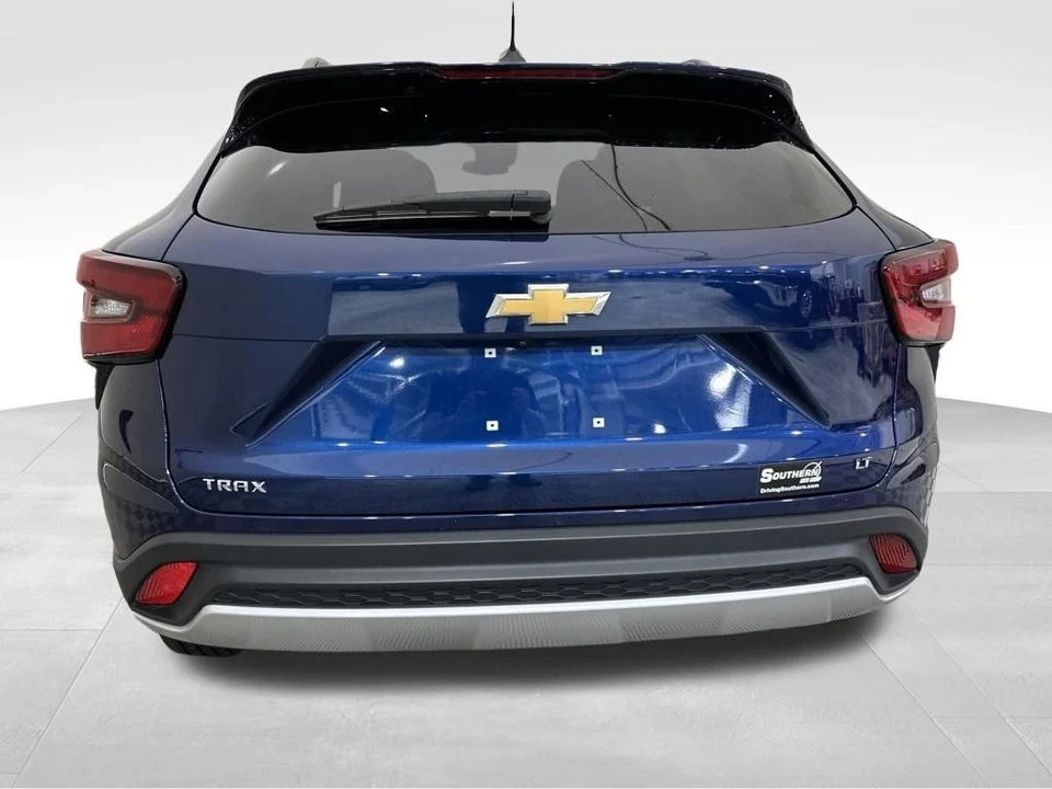 2024 Chevrolet Trax - Image 8 of 12