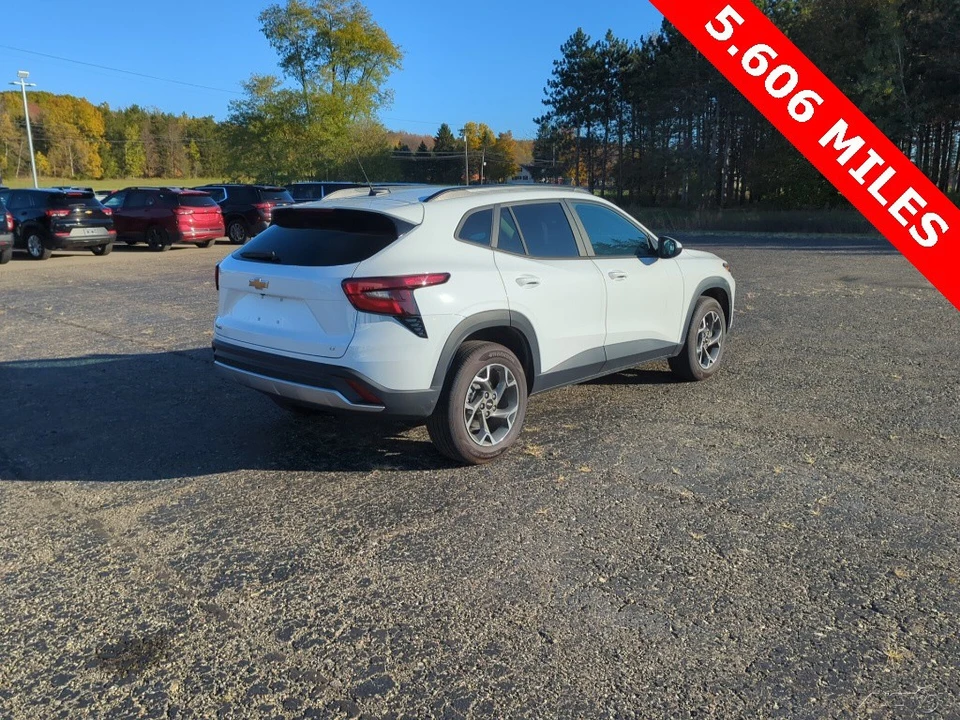 2024 Chevrolet Trax - Image 4 of 12
