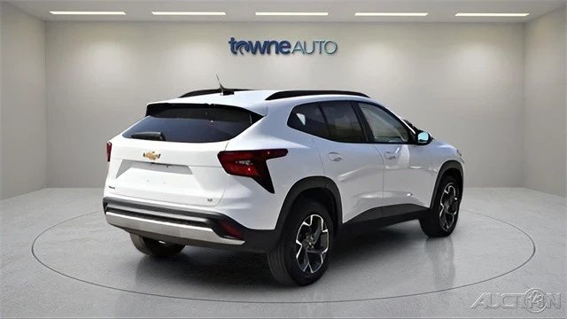 2024 Chevrolet Trax - Image 5 of 17