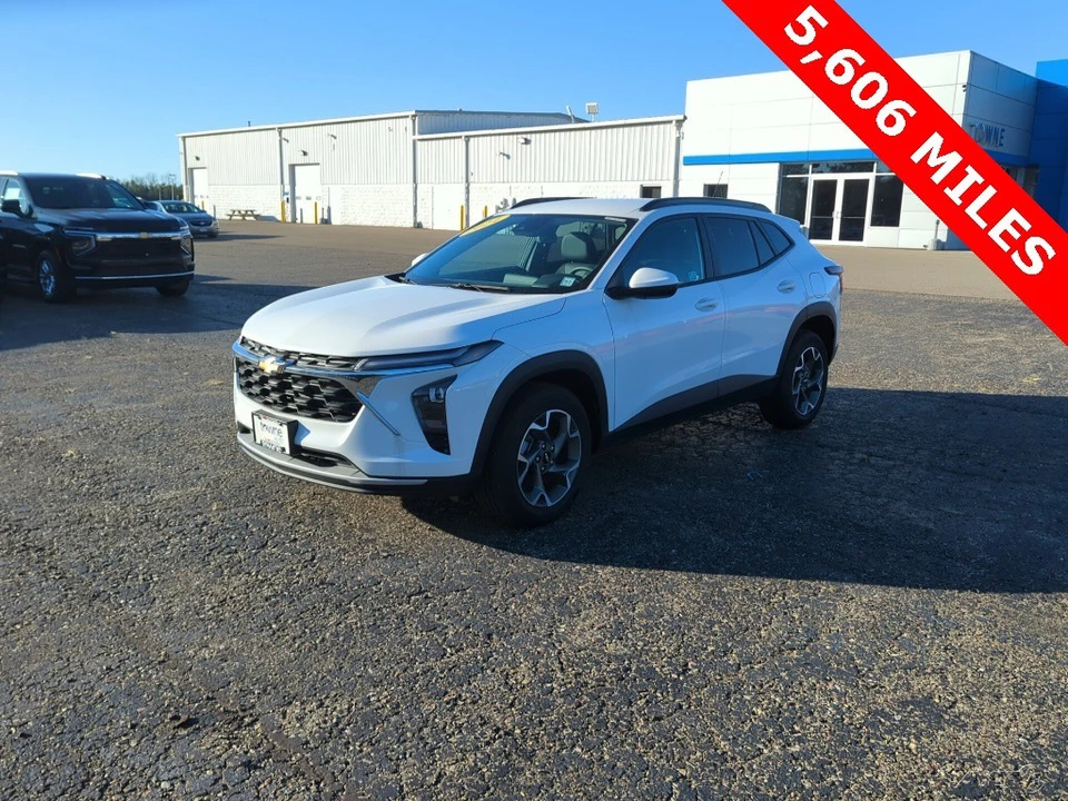 2024 Chevrolet Trax - Image 2 of 20
