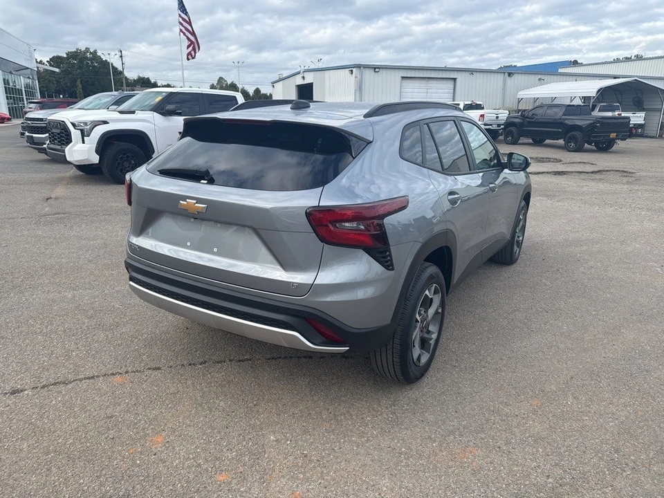 2024 Chevrolet Trax - Image 3 of 6