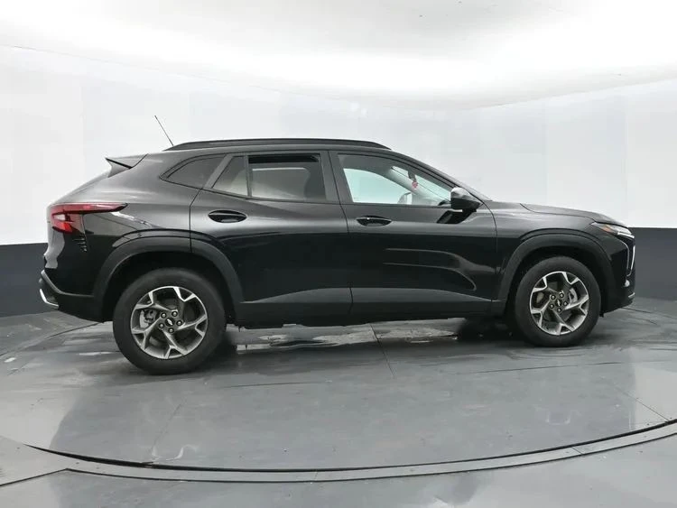2024 Chevrolet Trax - Image 4 of 12