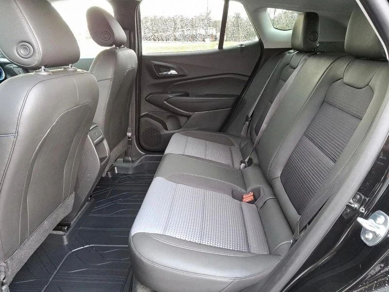 2024 Chevrolet Trax - Image 10 of 12