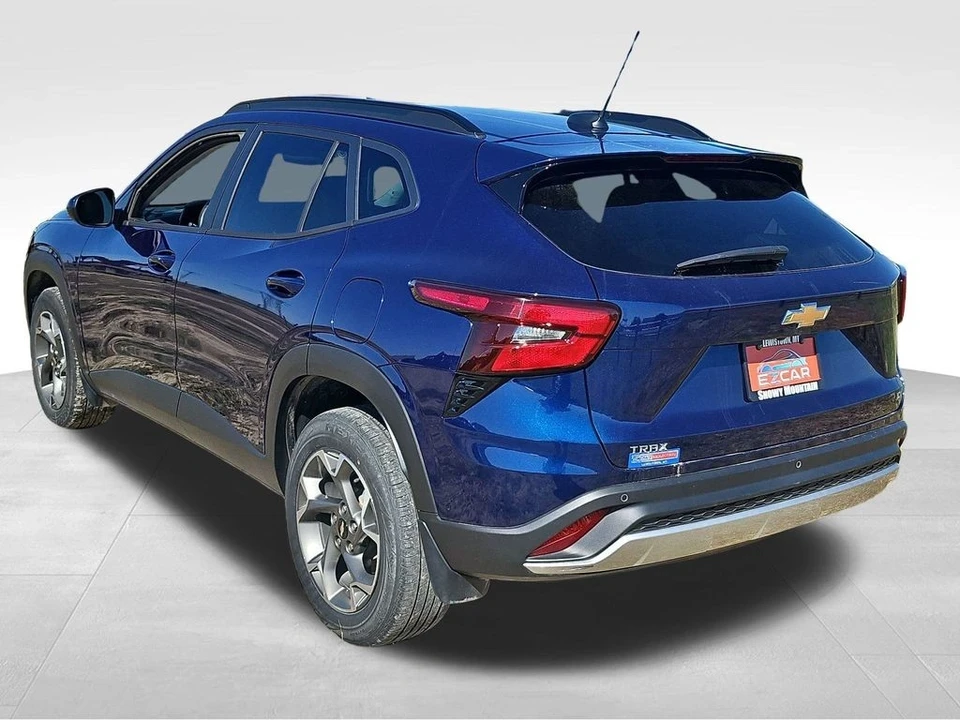 2024 Chevrolet Trax - Image 15 of 21