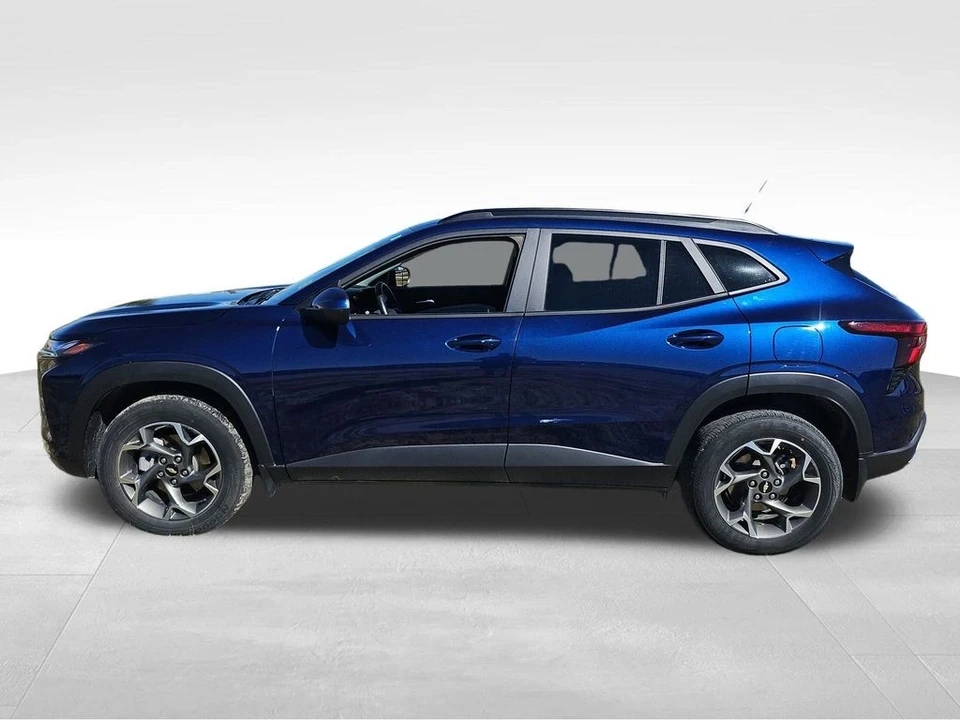 2024 Chevrolet Trax - Image 16 of 21