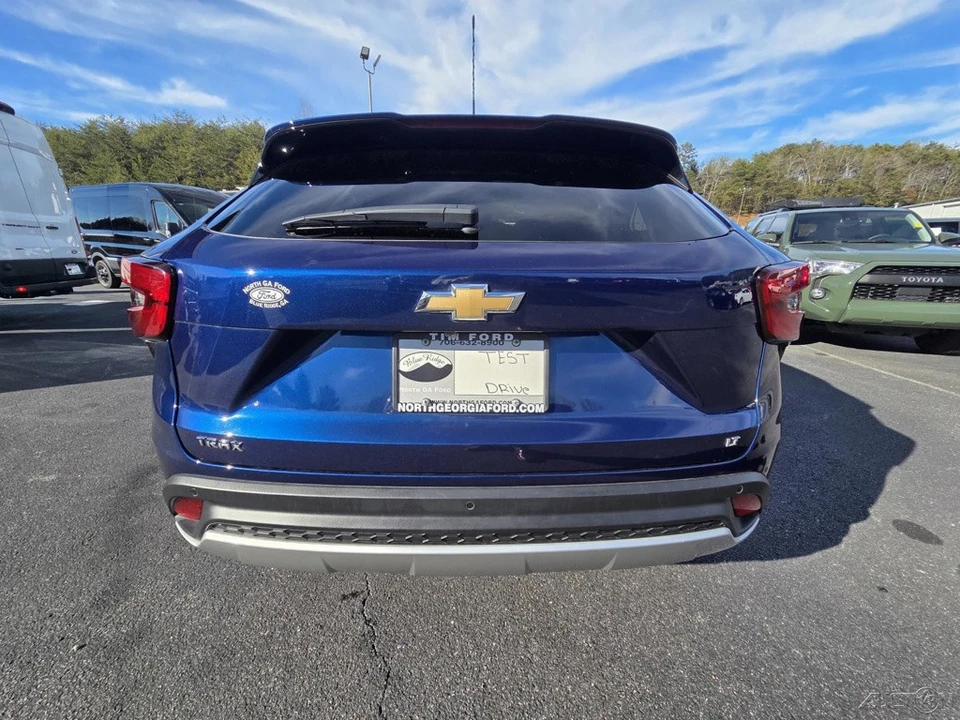 2024 Chevrolet Trax - Image 15 of 21