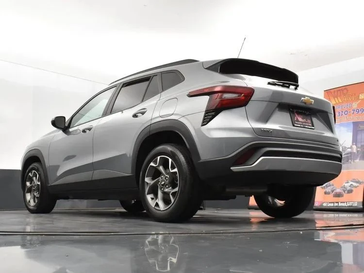 2024 Chevrolet Trax - Image 12 of 12