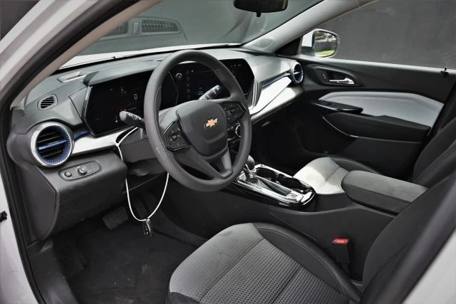 2024 Chevrolet Trax - Image 12 of 18