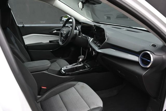 2024 Chevrolet Trax - Image 13 of 18