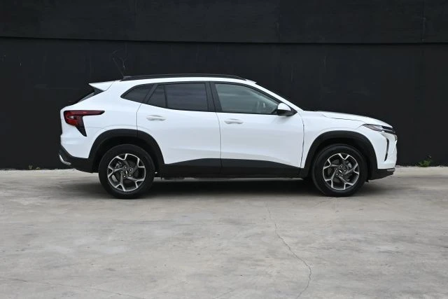 2024 Chevrolet Trax - Image 6 of 18