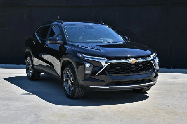 2024 Chevrolet Trax - Image 2 of 21