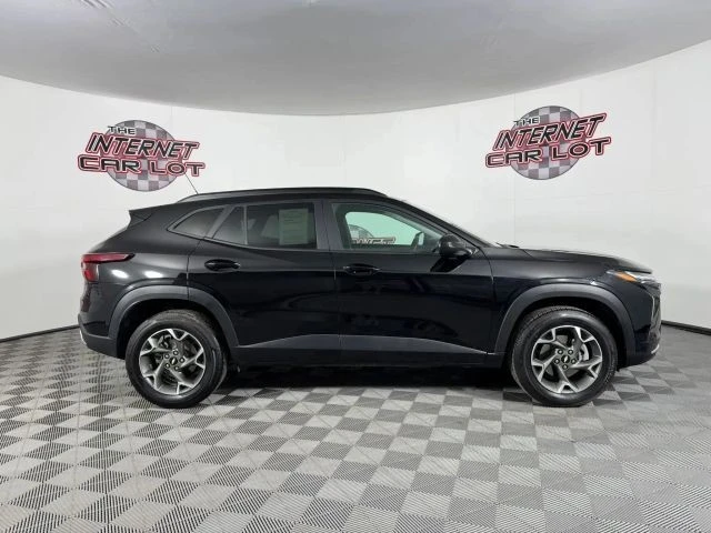 2024 Chevrolet Trax - Image 8 of 12