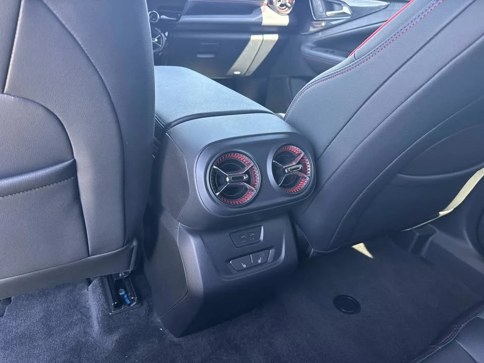 2024 Chevrolet Blazer - Image 15 of 19