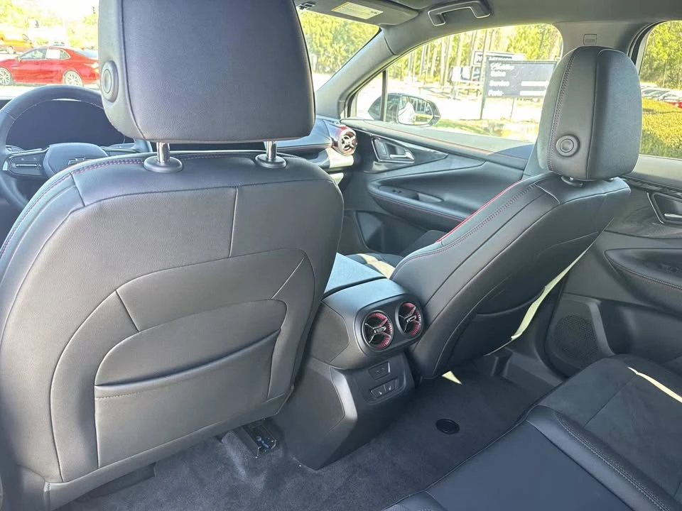 2024 Chevrolet Blazer - Image 11 of 19