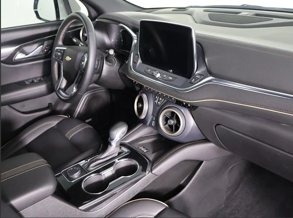 2024 Chevrolet Blazer - Image 6 of 11