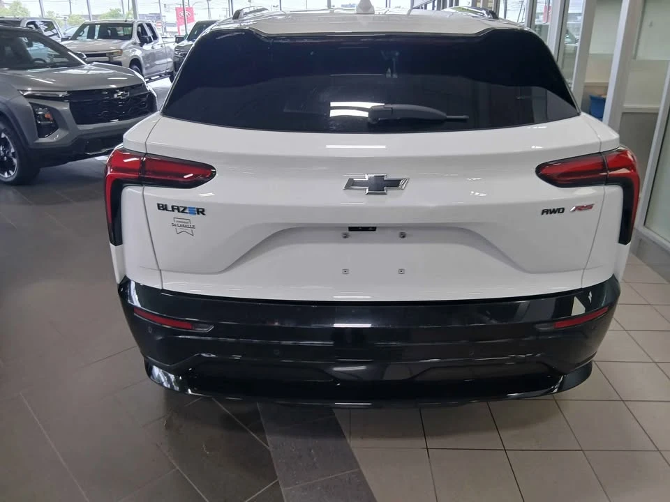 2024 Chevrolet Blazer - Image 6 of 11