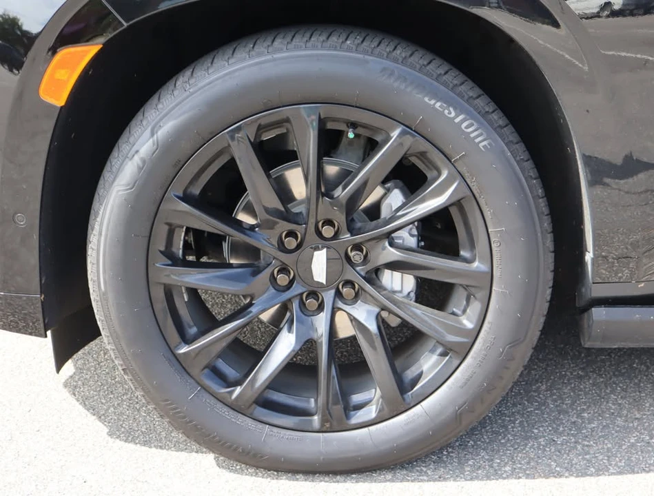 2024 Cadillac Escalade 5th Gen - Image 17 of 17