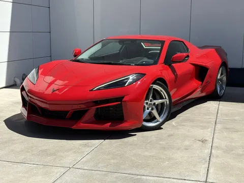 2024 Chevrolet Corvette C8 E-Ray - Image 2 of 9
