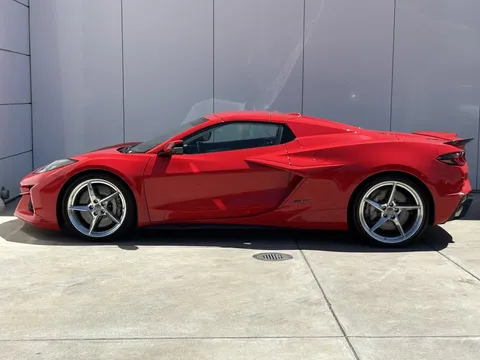 2024 Chevrolet Corvette C8 E-Ray - Image 4 of 9