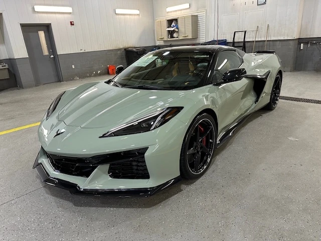 2024 Chevrolet Corvette C8 E-Ray - Image 4 of 8