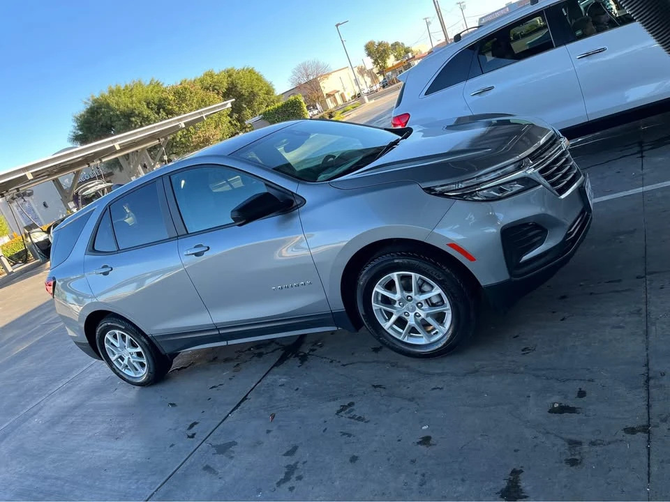 2024 Chevrolet Equinox - Image 2 of 13