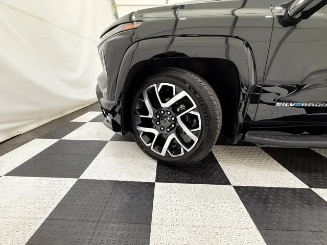 2024 Chevrolet Silverado 4th Gen - Image 16 of 20