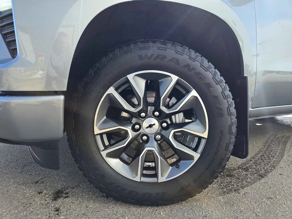 2024 Chevrolet Silverado 4th Gen - Image 9 of 19
