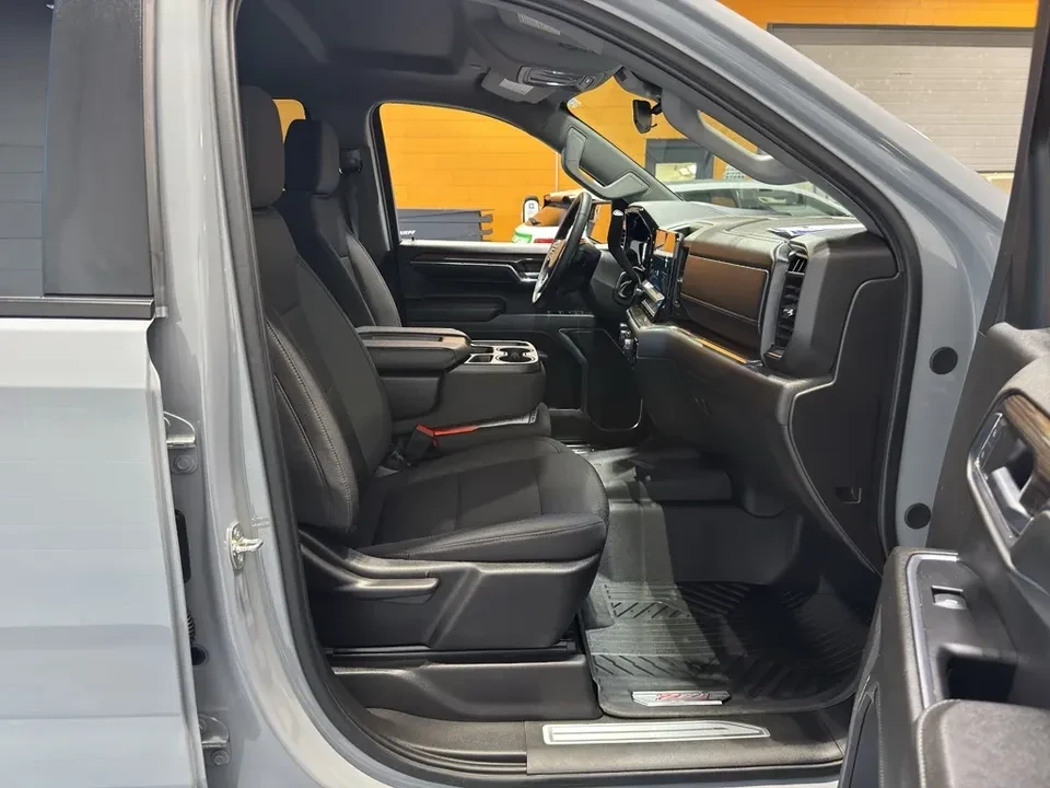 2024 Chevrolet Silverado 4th Gen - Image 12 of 14
