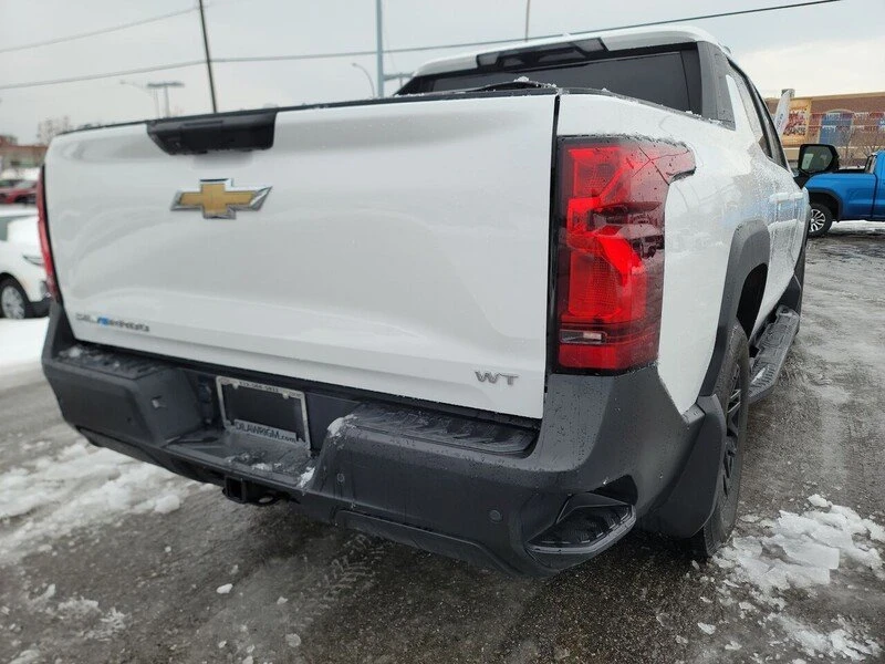 2024 Chevrolet Silverado - Image 11 of 20