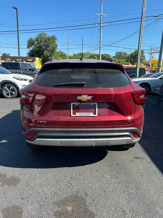 2024 Chevrolet Trax - Image 2 of 5