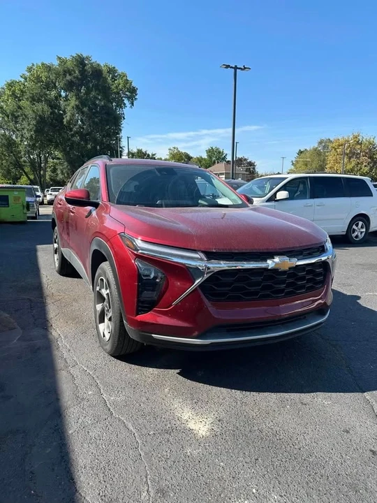 2024 Chevrolet Trax - Image 3 of 5