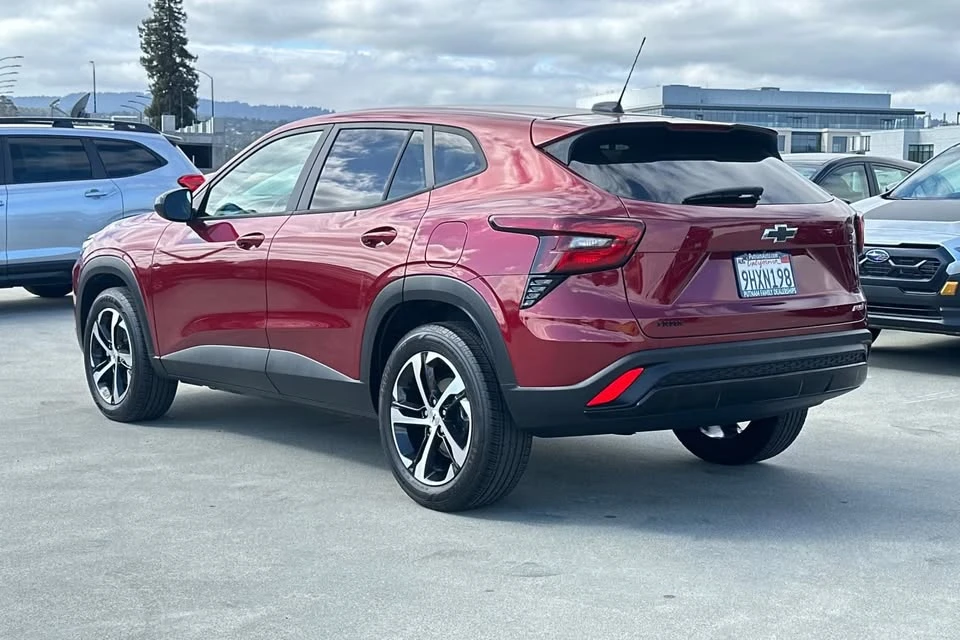 2024 Chevrolet Trax - Image 4 of 12