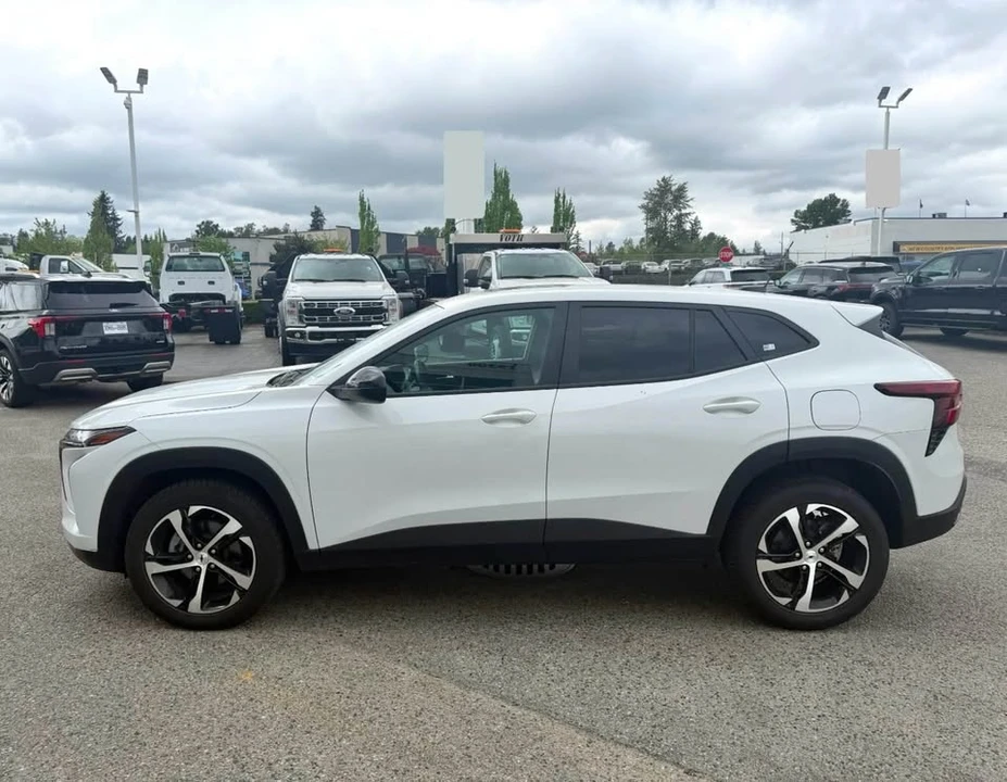 2024 Chevrolet Trax - Image 3 of 10