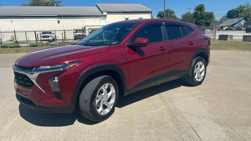2024 Chevrolet Trax - Image 2 of 7