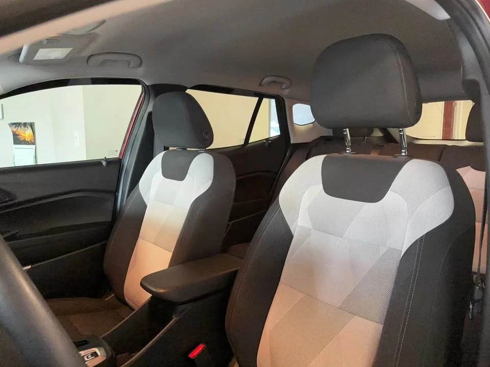 2024 Chevrolet Trax - Image 10 of 15