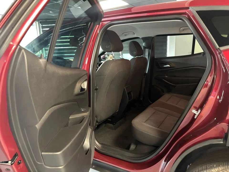 2024 Chevrolet Trax - Image 14 of 15