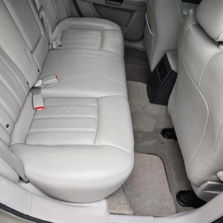 2024 Chrysler 300 (2005-2023) - Image 10 of 15