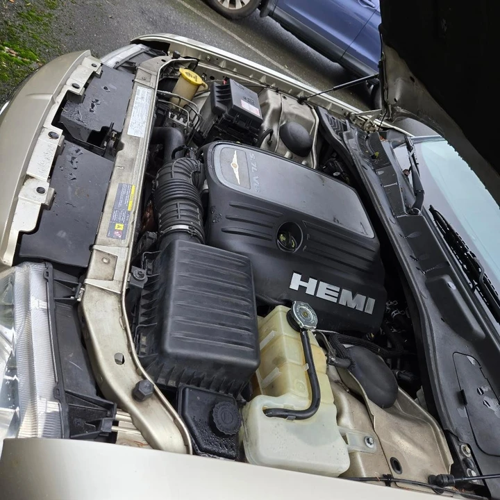 2024 Chrysler 300 (2005-2023) - Image 6 of 15