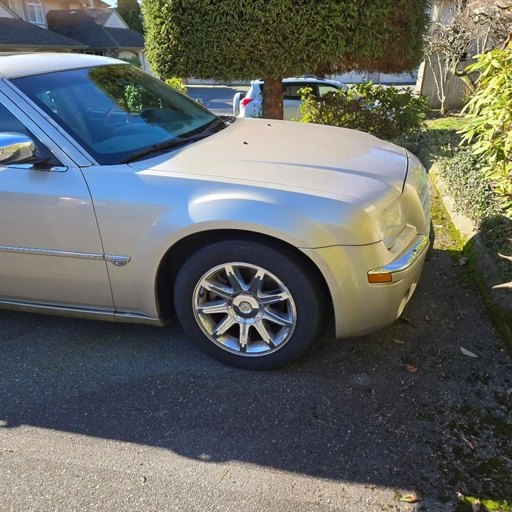 2024 Chrysler 300 (2005-2023) - Image 4 of 15
