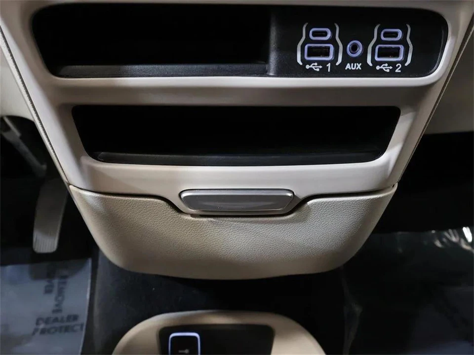 2024 Chrysler - Image 21 of 31
